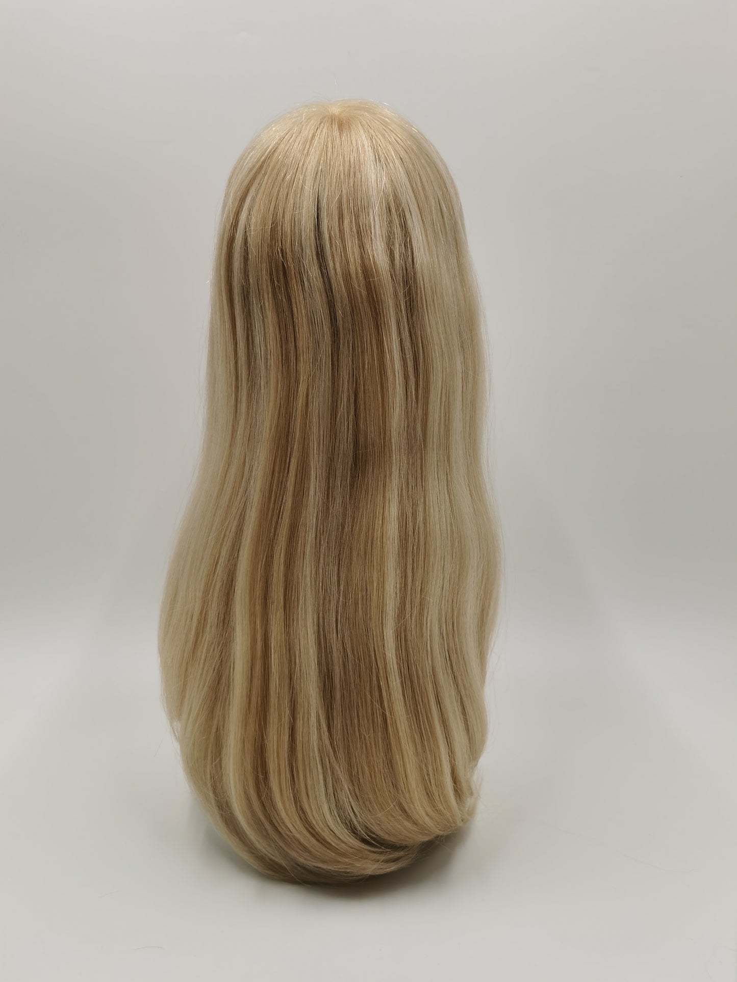 *Evelyne* Premium Lace Wig in light color for Caucasian Ladies