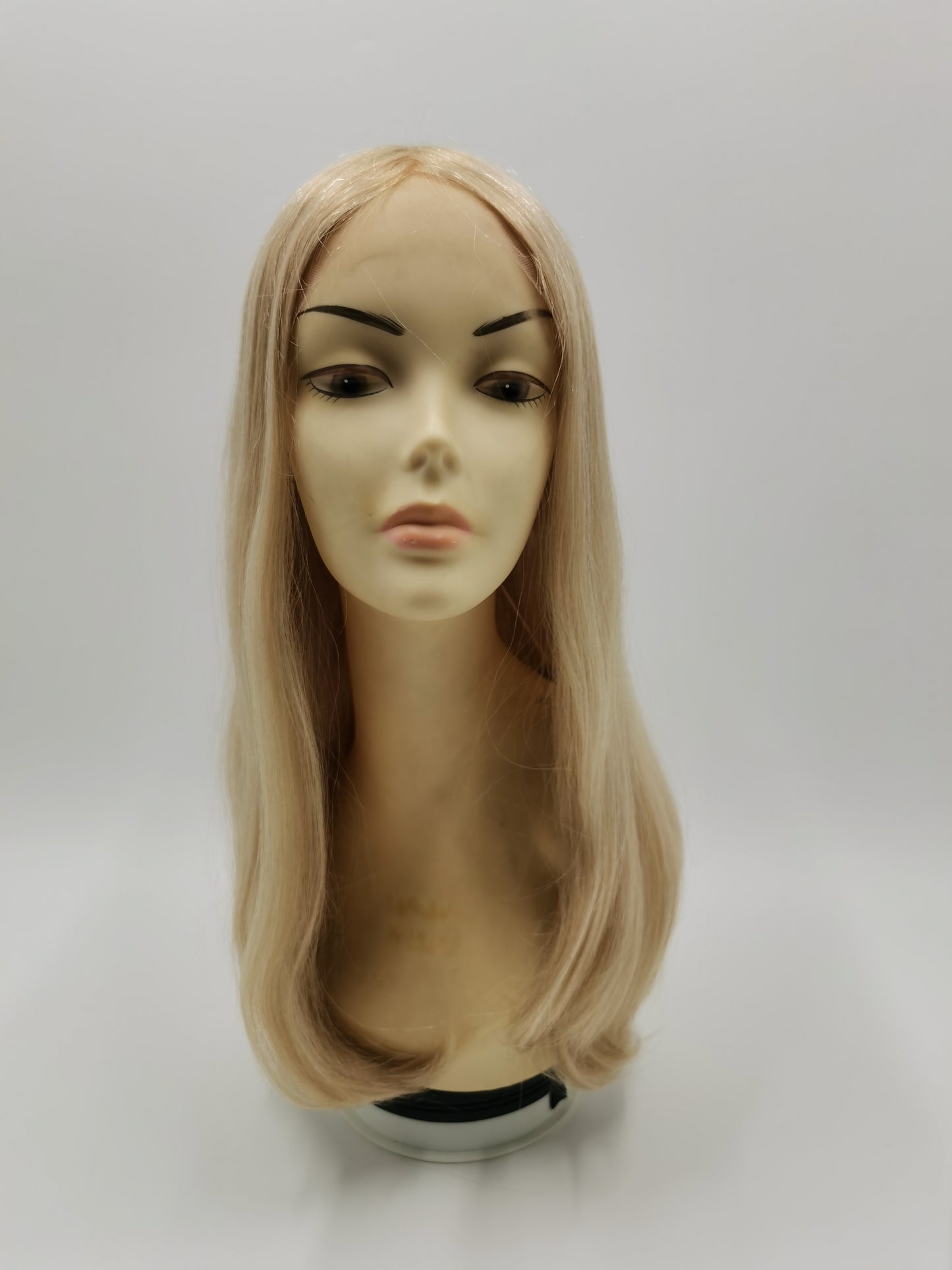 *Evelyne*   Premium Lace Wig in light color for Caucasian Ladies