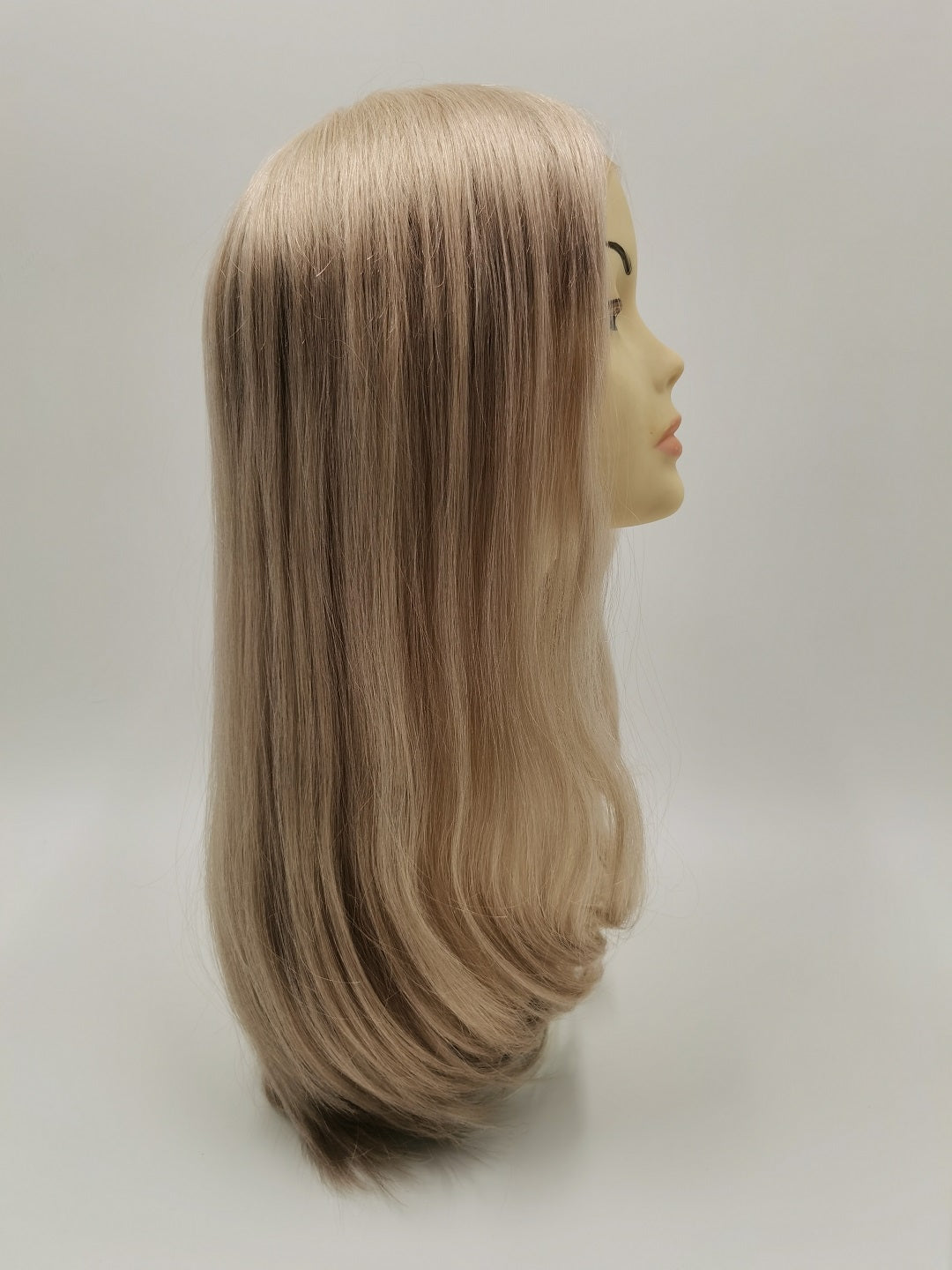 Kelly Premium Lace Wig in light color for Caucasian Ladies